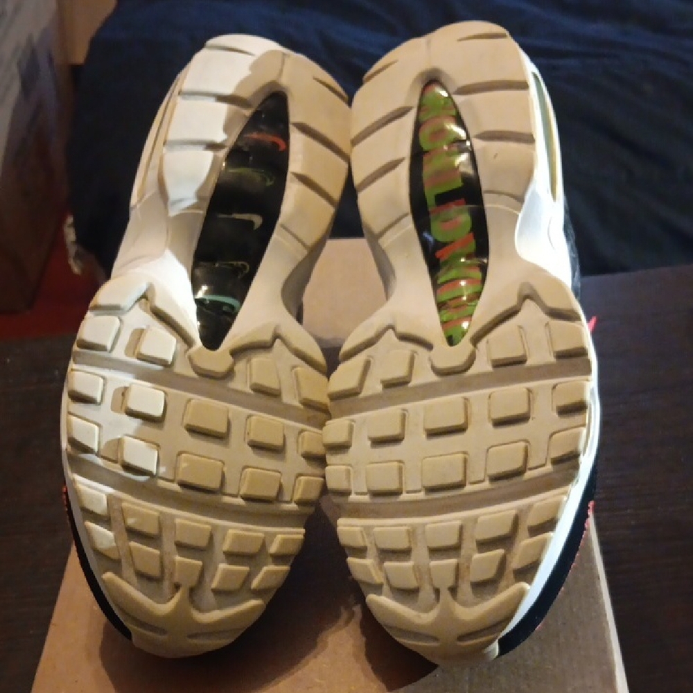 Nike Air Max 95 Rare SE (2020) Worldwide Pack Mens 8 Womens 9.5 EUC - Picture 9 of 9